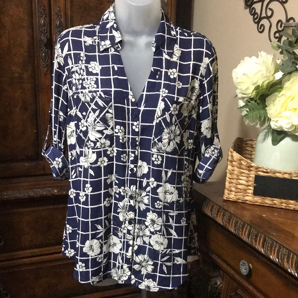 Express Portofino  Navy Blue Floral Blouse with Geometric Design